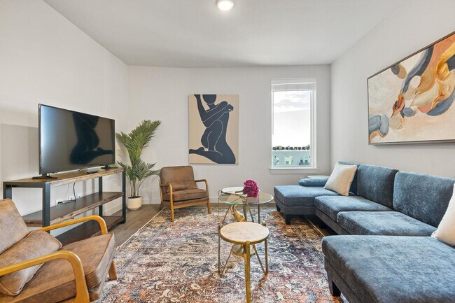 5820 1/2 Cameron Rd unit FL4-ID1303394P, Austin, TX 78723 - photo 2