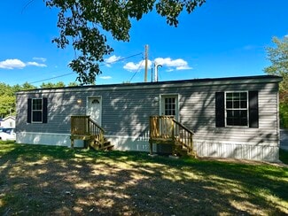 25 Austin Dr, Orono, ME 04473