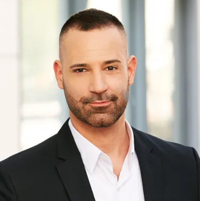 Agent Photo