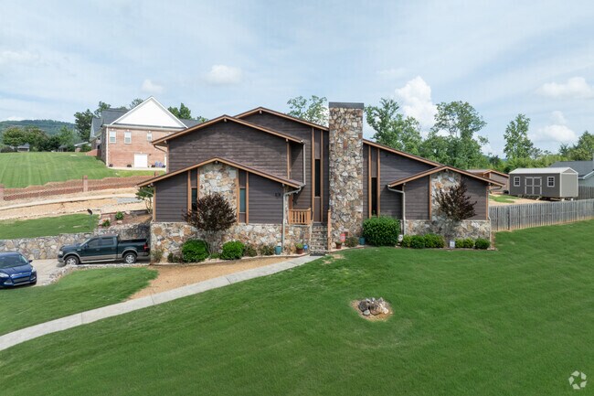 Jacksonville features many unique homes set against a mountainous backdrop.