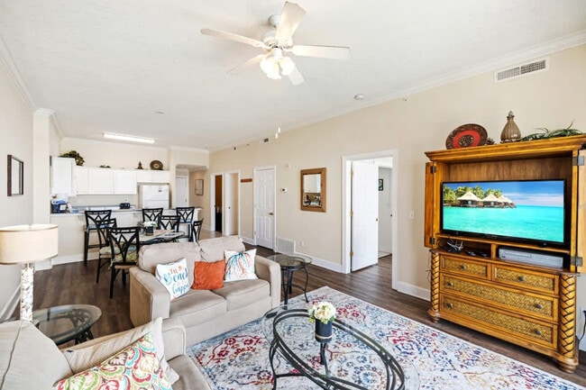 10625 Front Beach Rd unit FL21-ID1355012P, Panama City Beach, FL 32407 - photo 5