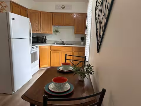 212 N Main St, Hubbard, OH 44425 - photo 3