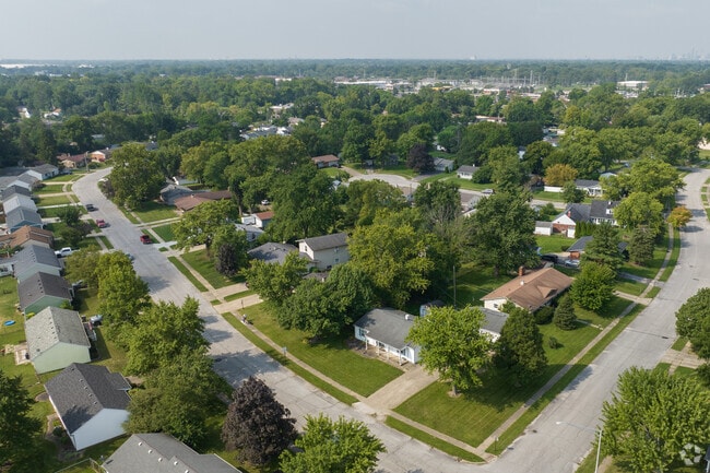 East Gate has many wooded residential areas throughout the neighborhood.
