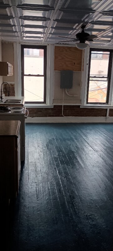 617 Market St unit 617 1/2 2A, Parkersburg, WV 26101 - photo 5