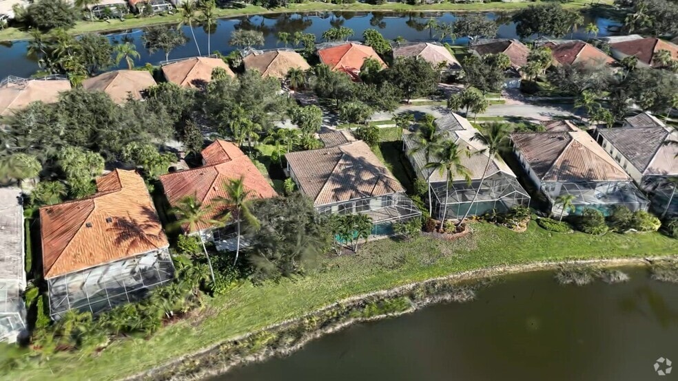 3928 Upolo Ln, Naples, FL 34119 - photo 2