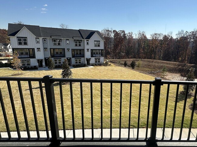 250 Ferebee Place unit 71, Charlotte, NC 28213 - photo 2