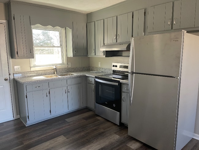 305 Houseal St unit D, Cedartown, GA 30125 - photo 4