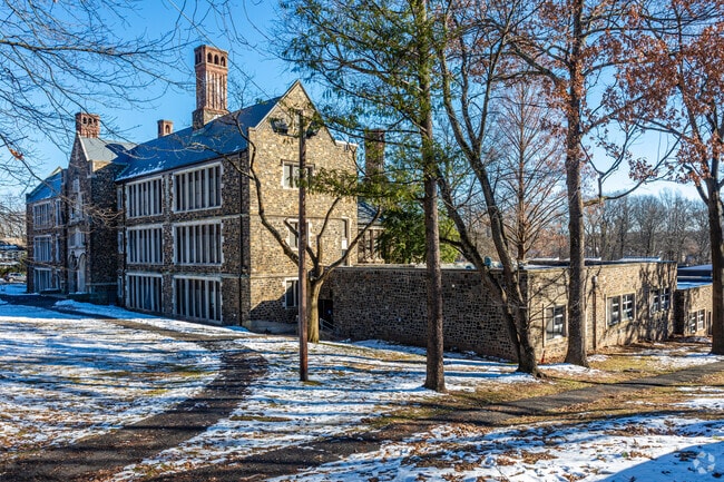 Jefferson Elementary is a fine learning institution located in Maplewood, NJ.