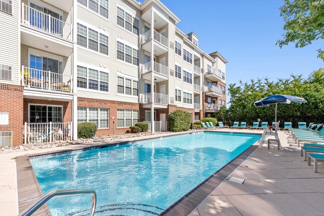 100 River Park Dr unit 151.1412214, Raritan, NJ 08869 - photo 7