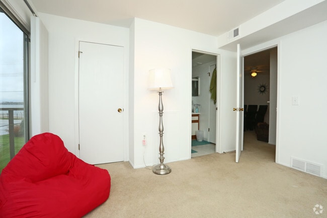 2 Bed 2 Bath Deluxe - Bedroom One