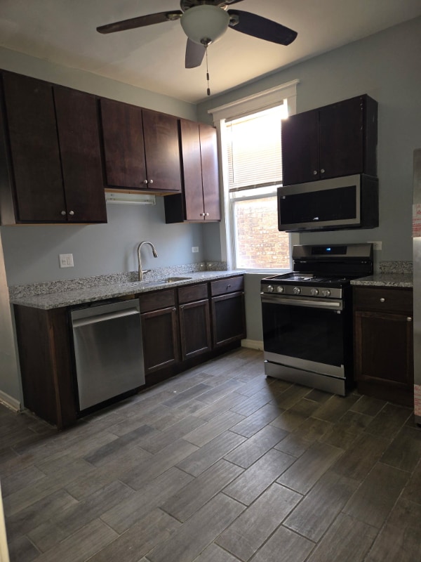 4910 W Van Buren St Unit 2, Chicago, IL 60644