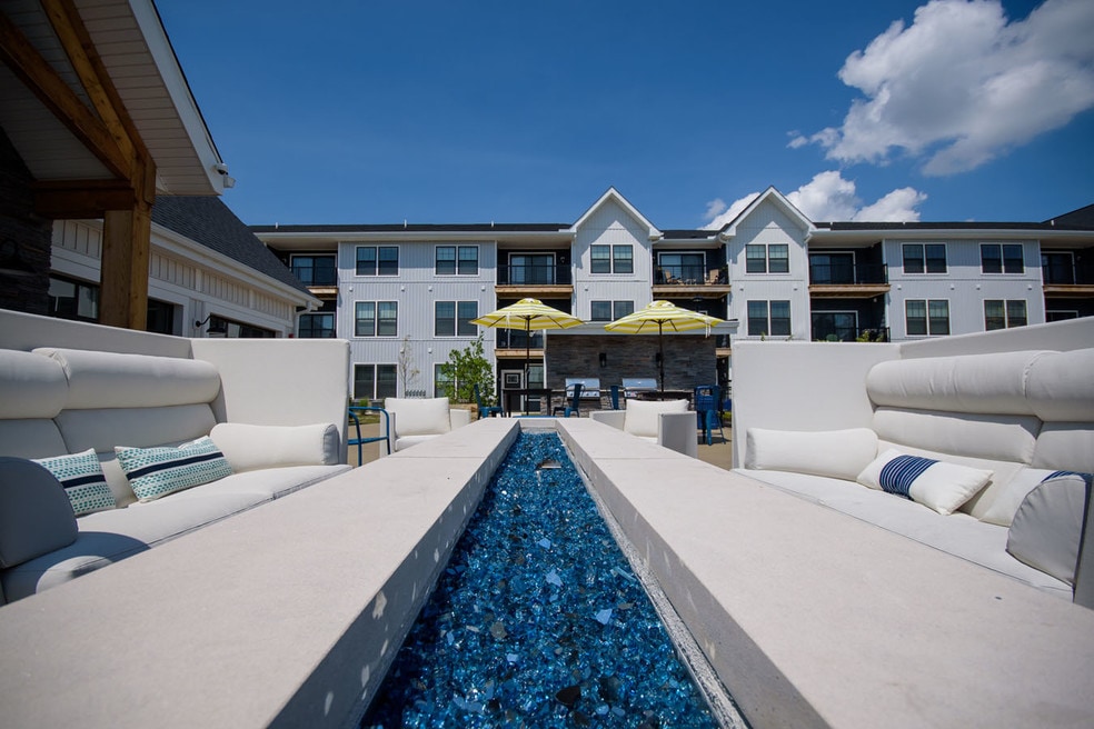 Pointe Hilliard, Hilliard, OH 43026 - photo 1