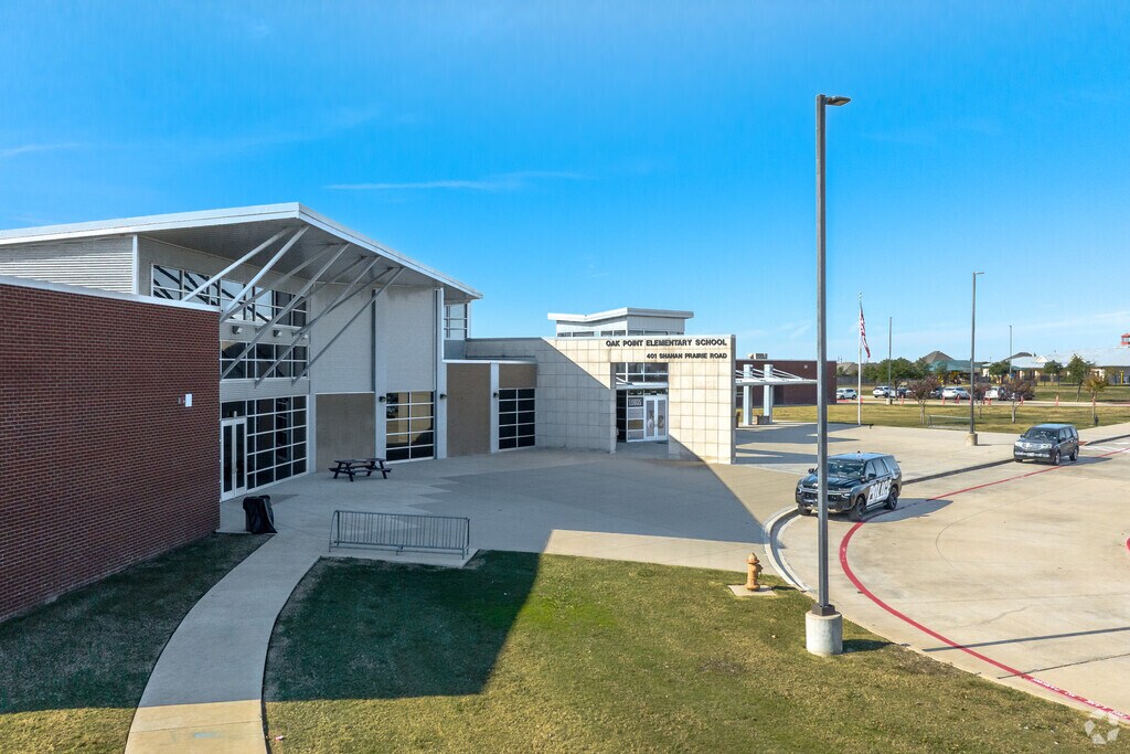 Oak Point Elementary School, Rankings & Reviews