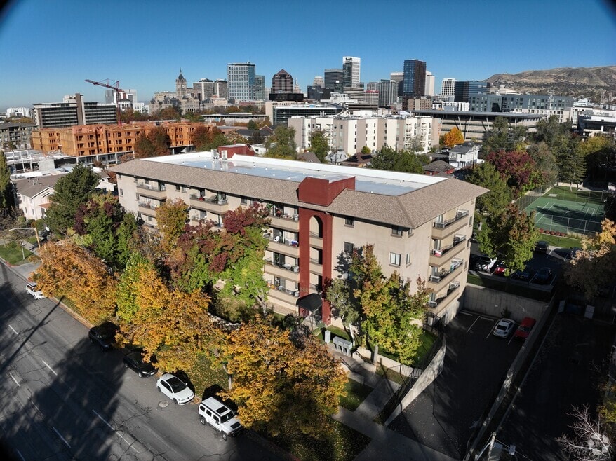 339 E 600 S unit 1412, Salt Lake City, UT 84111 - photo 2