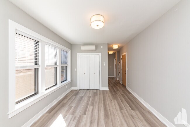 3943 N Janssen Ave unit 1, Chicago, IL 60613 - photo 4