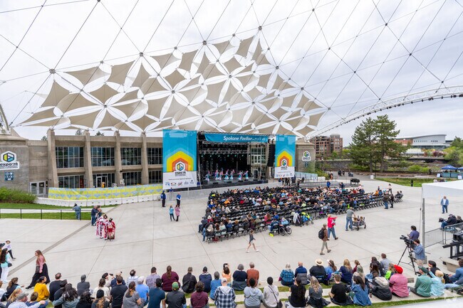 Expo '74 features lots of performances from cultural groups.