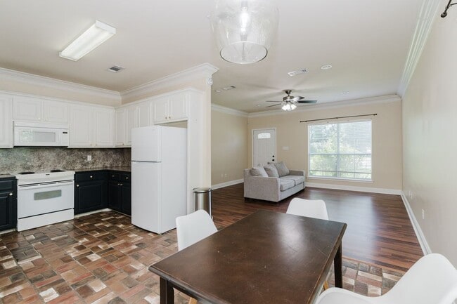 38494 Ruby Dr, Gonzales, LA 70737 - photo 4