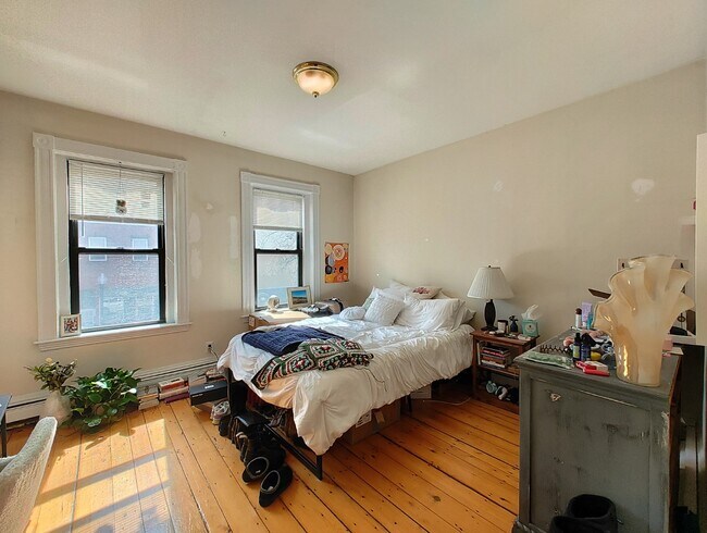 313 Cambridge St unit 1, Cambridge, MA 02141 - photo 5