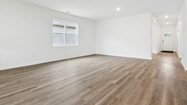 2281 Redwood Trail, Wonder Lake, IL 60097 - photo 4