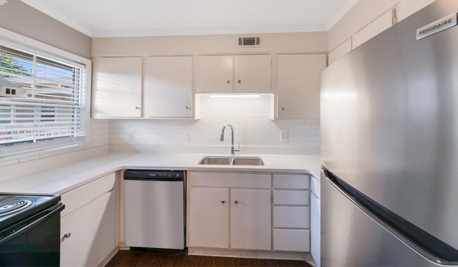 Courtyard on Main, Salisbury, NC 28144 - photo 5