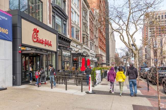 Plenty of tasty dining options along Boylston St. in Back Bay.