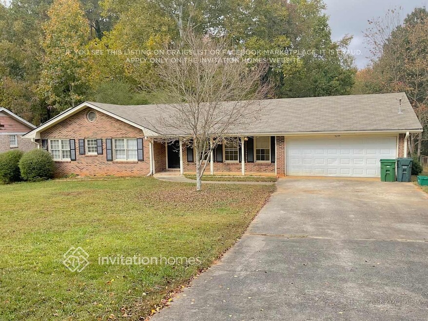 5295 Corinth Cir, Stone Mountain, GA 30087 - photo 1