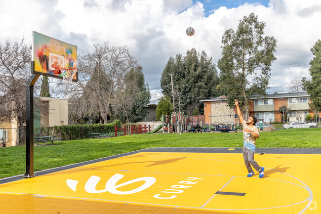 Manzanita Recreation Center in Tuxedo has a basketball court funded by Steph Curry.