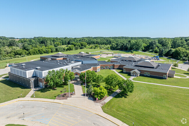 Pathfinder Elementary School is located in Fremont, Michigan.