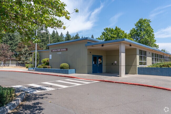 Lincoln Park Elementary School 04