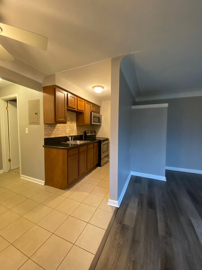 320 Hanna Ave unit C12, Loveland, OH 45140 - photo 4