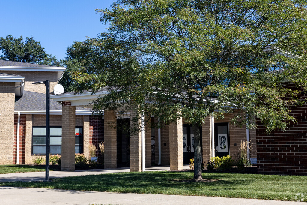 Fairless Elementary School provides education in the neighborhood of 
Outlying Stark County