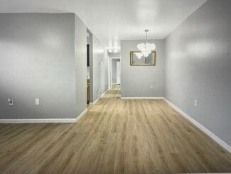 1175 Carriage Cir Unit 104, Bristol, VA 24201