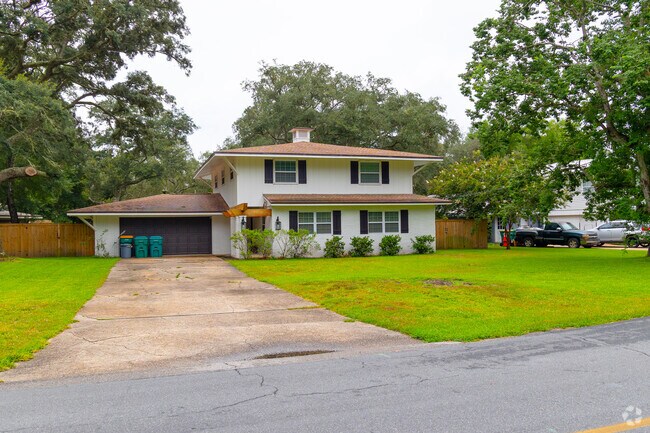 Many homes were originally built for Eglin Air Force base serviceman.