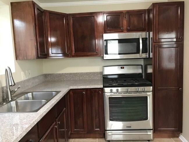 367 Howell Rd unit 2, Oxnard, CA 93033 - photo 3