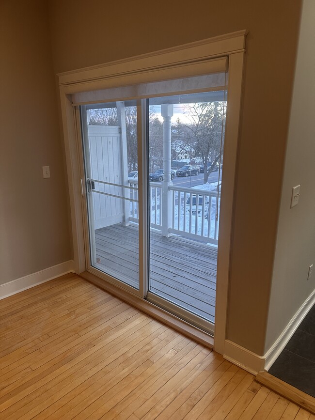 135 Maple Ave unit Free Rent until Feb., Saratoga Springs, NY 12866 - photo 4