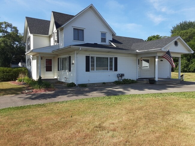 3329 Sashabaw Rd unit 1, Waterford, MI 48329 - photo 7