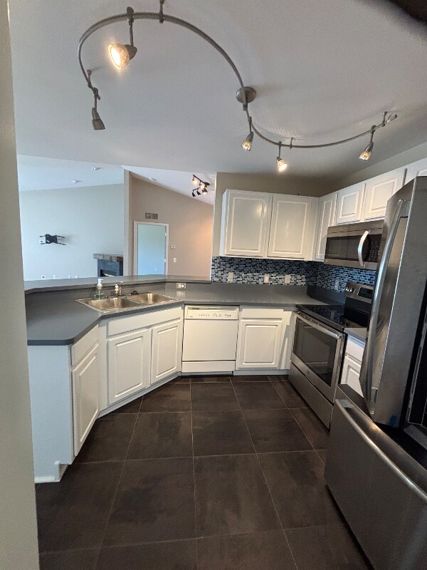 1 Adler Park Dr W unit 14, Chesterfield Township, MI 48051 - photo 7