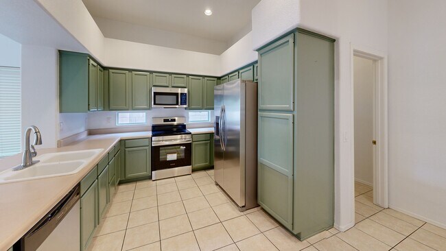 6768 E San Cristobal Way, Gold Canyon, AZ 85118 - photo 3