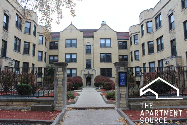 1116 W Oakdale Ave unit 2A, Chicago, IL 60657 - photo 6