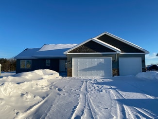 906 Taft St S, Cambridge, MN 55008