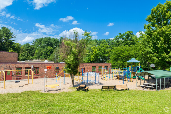 Pelham Elementary School offers a quality education to children living in Pelham.