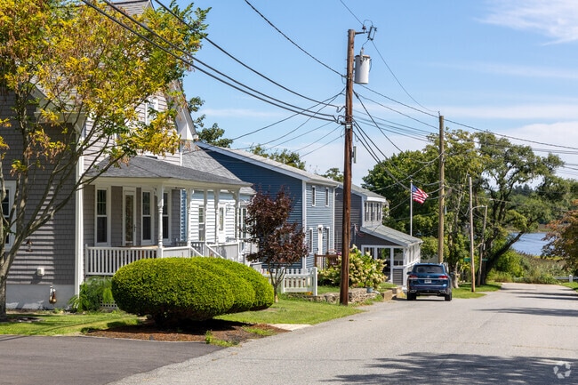 Homes in Child Street West offer quick access to the Kickemuit River.
