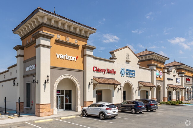 There are numerous retail choices in Oak Hills Place.