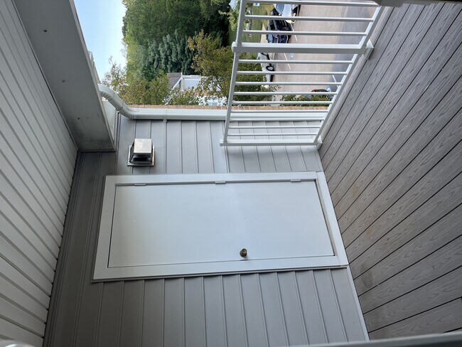 Porch (sideways, sorry)