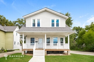 957 Foster Ave, Elyria, OH 44035