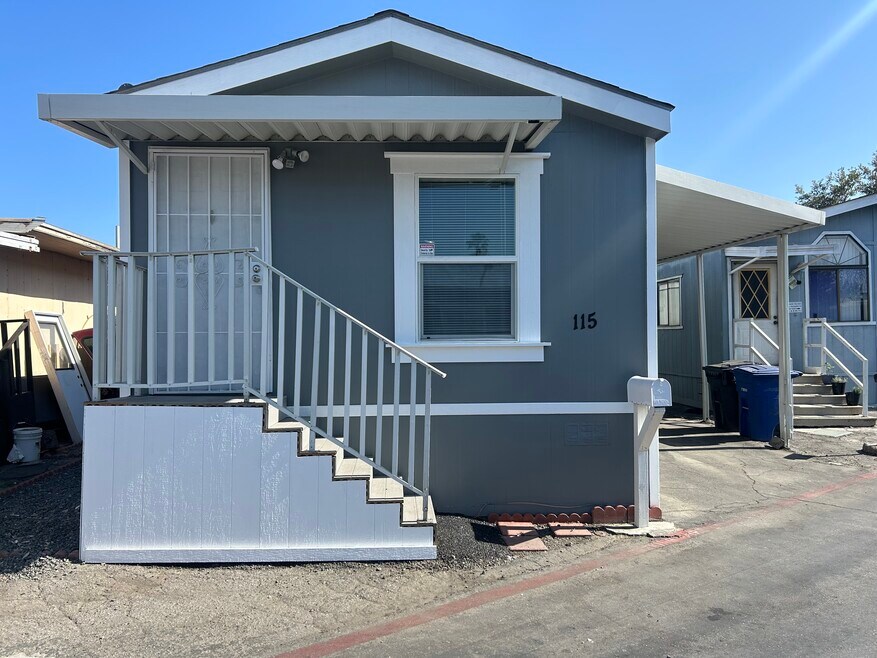 6475 Atlantic Ave unit Space 115, Long Beach, CA 90805 - photo 1