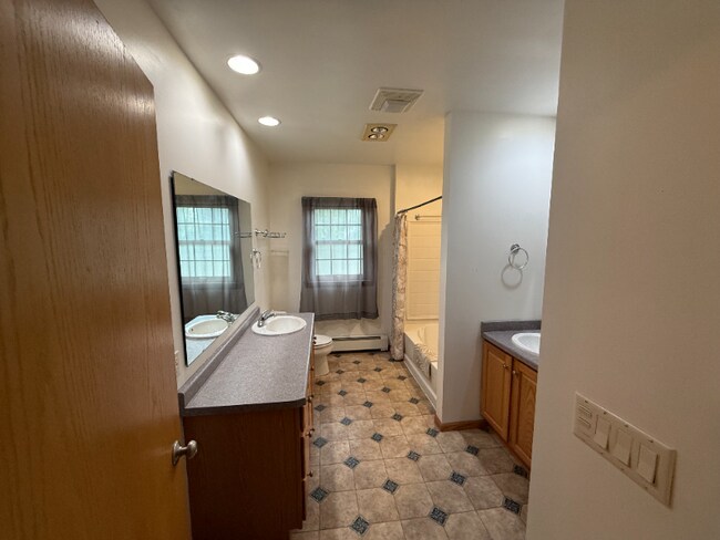 523 St Clair Ave, Sheboygan, WI 53081 - photo 5