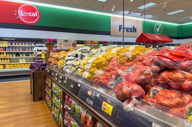 Pamona residents can get fresh produce at the local Winn-Dixie.