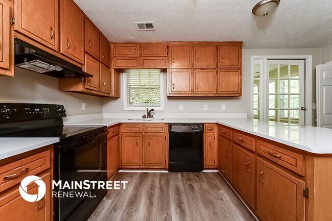 109 Hayes Cir, Rex, GA 30273 - photo 6