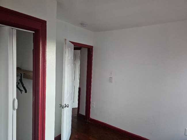 52 Clinton St unit 3, Albany, NY 12202 - photo 5